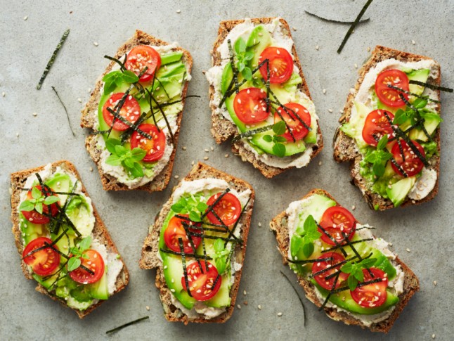 Super Foods | Avocado, nori & nut cream toasts